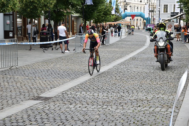 法復出的困 法復出的困